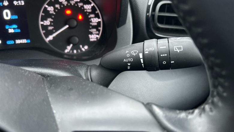 Toyota Yaris 1.5 Hybrid Icon 5dr CVT Hybrid Hatchback